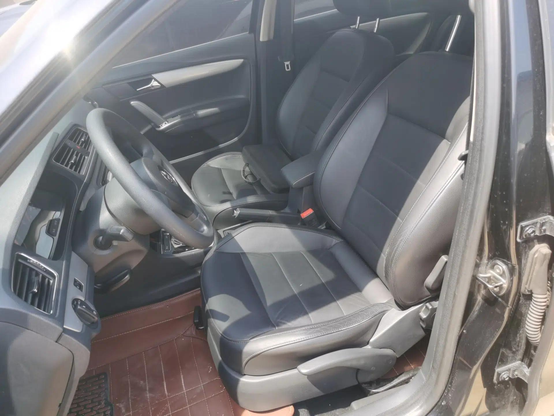 Volkswagen Gran Lavida 2014 1.6L Automatic Sport Edition — миниатюра 16