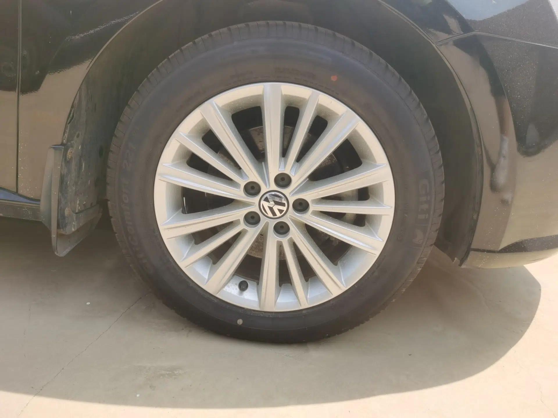 Volkswagen Gran Lavida 2014 1.6L Automatic Sport Edition — миниатюра 8