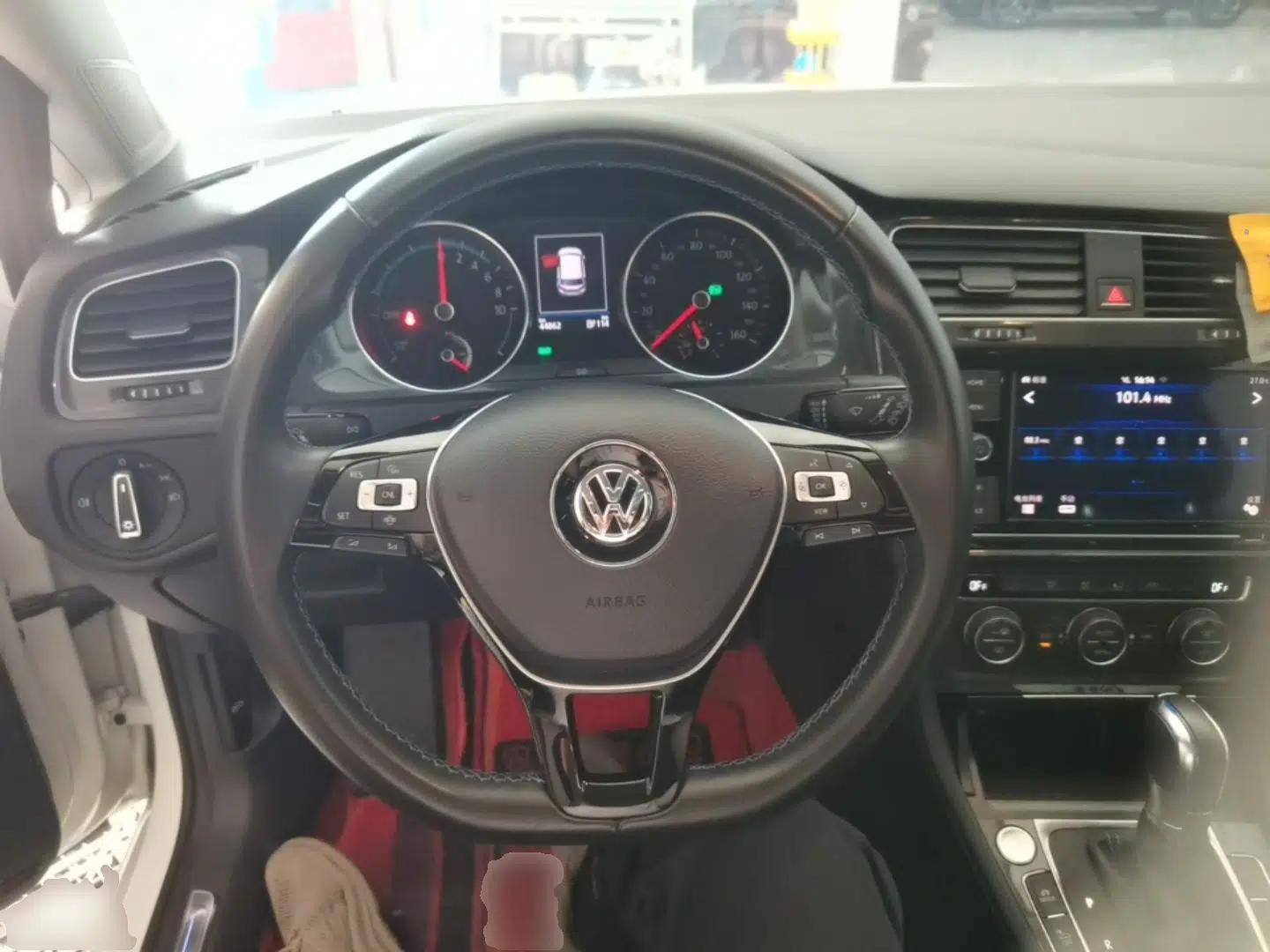 Volkswagen Golf Pure Electric 2020 Chari — миниатюра 14