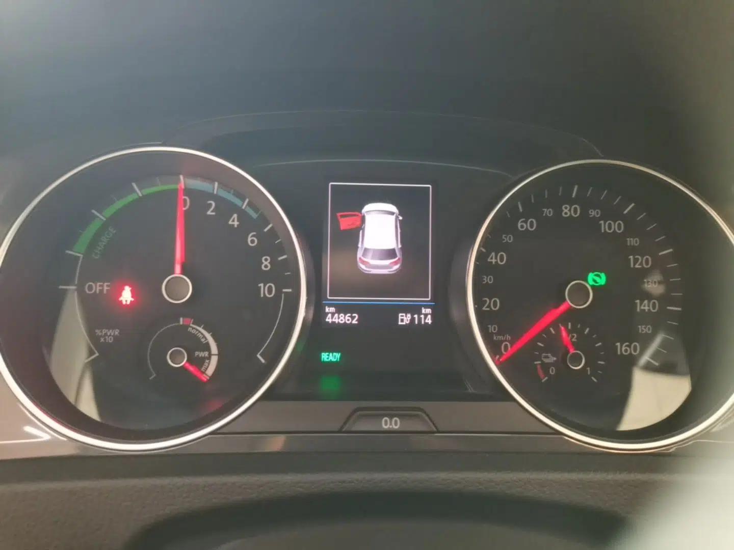 Volkswagen Golf Pure Electric 2020 Chari — миниатюра 15