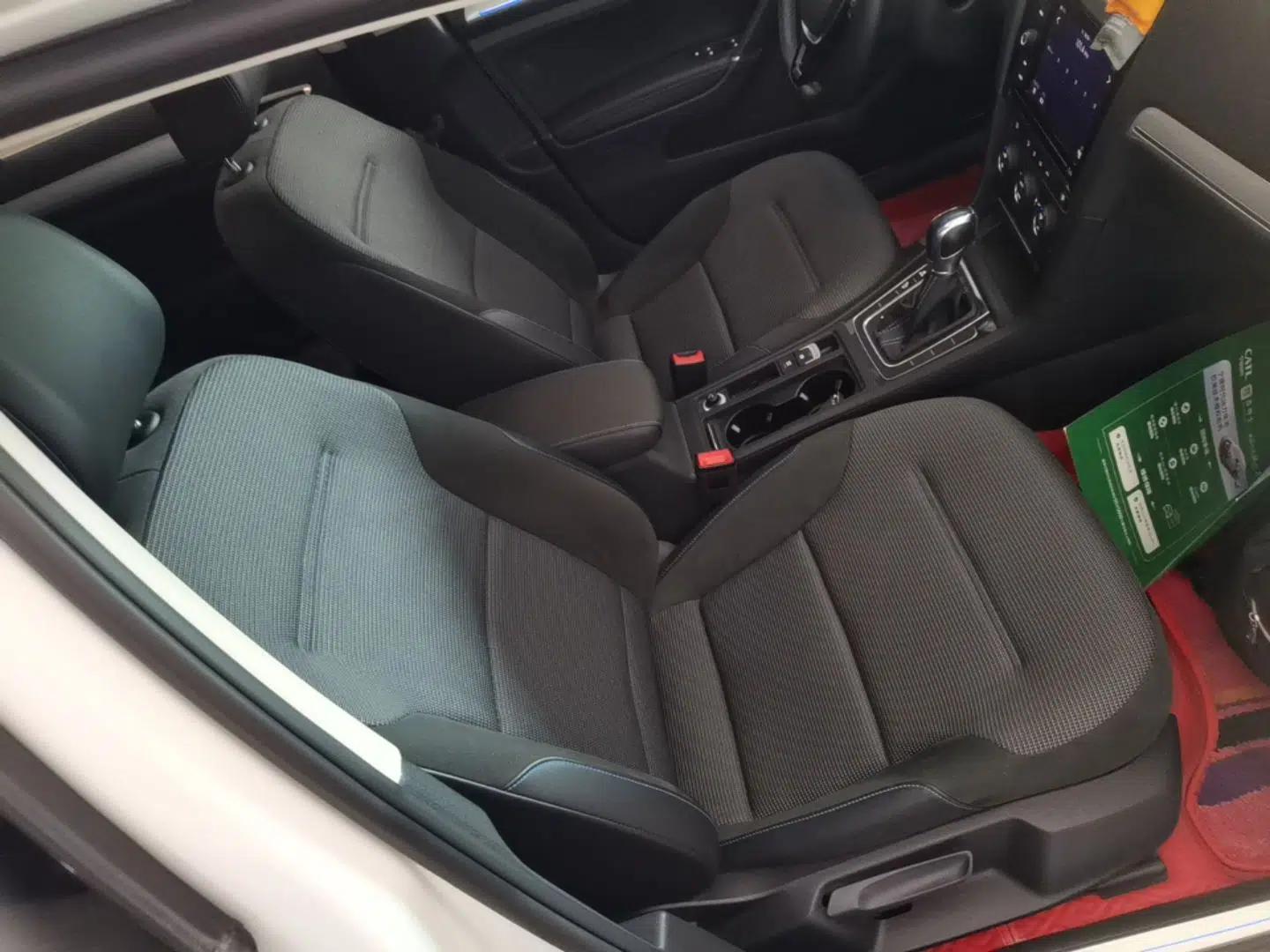 Volkswagen Golf Pure Electric 2020 Chari — миниатюра 23