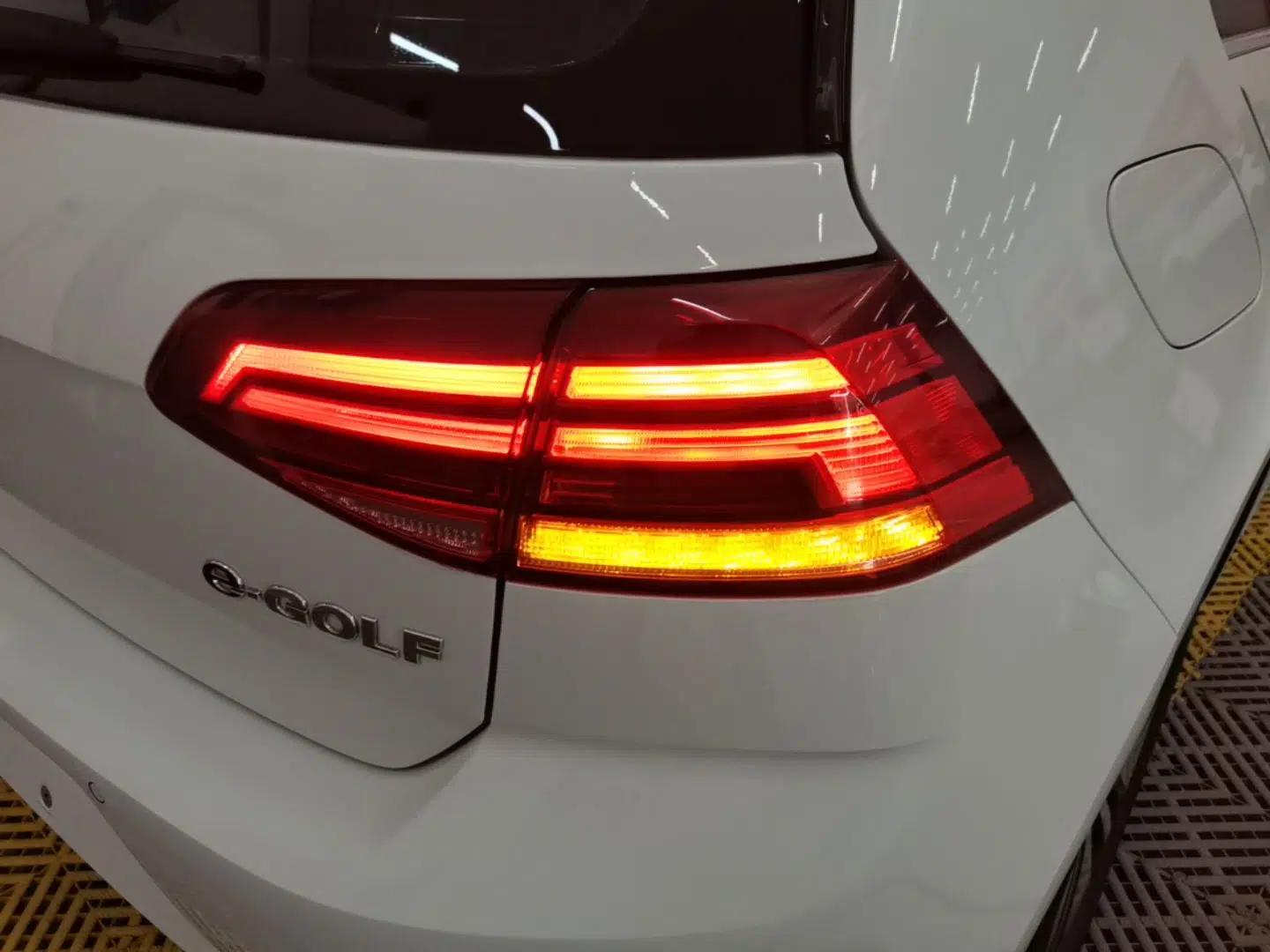 Volkswagen Golf Pure Electric 2020 Chari — миниатюра 7