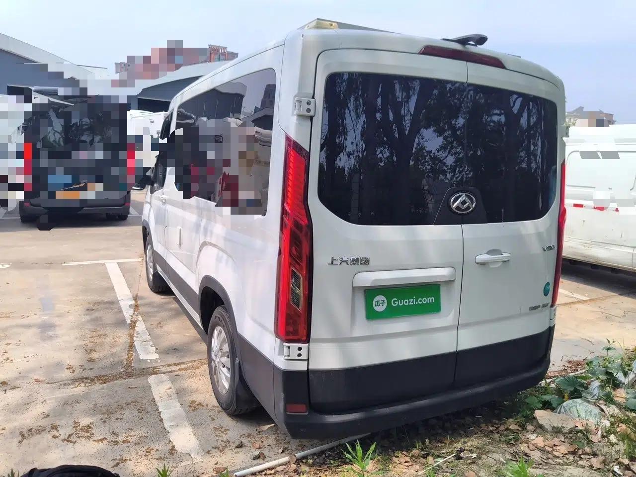 SAIC MAXUS Xintu V90 2022 2.0T AMT Yunjie Front-Wheel-Drive Short Wheelbase Mid-Roof Design with Single Rear Tire and 6 Seats — миниатюра 4