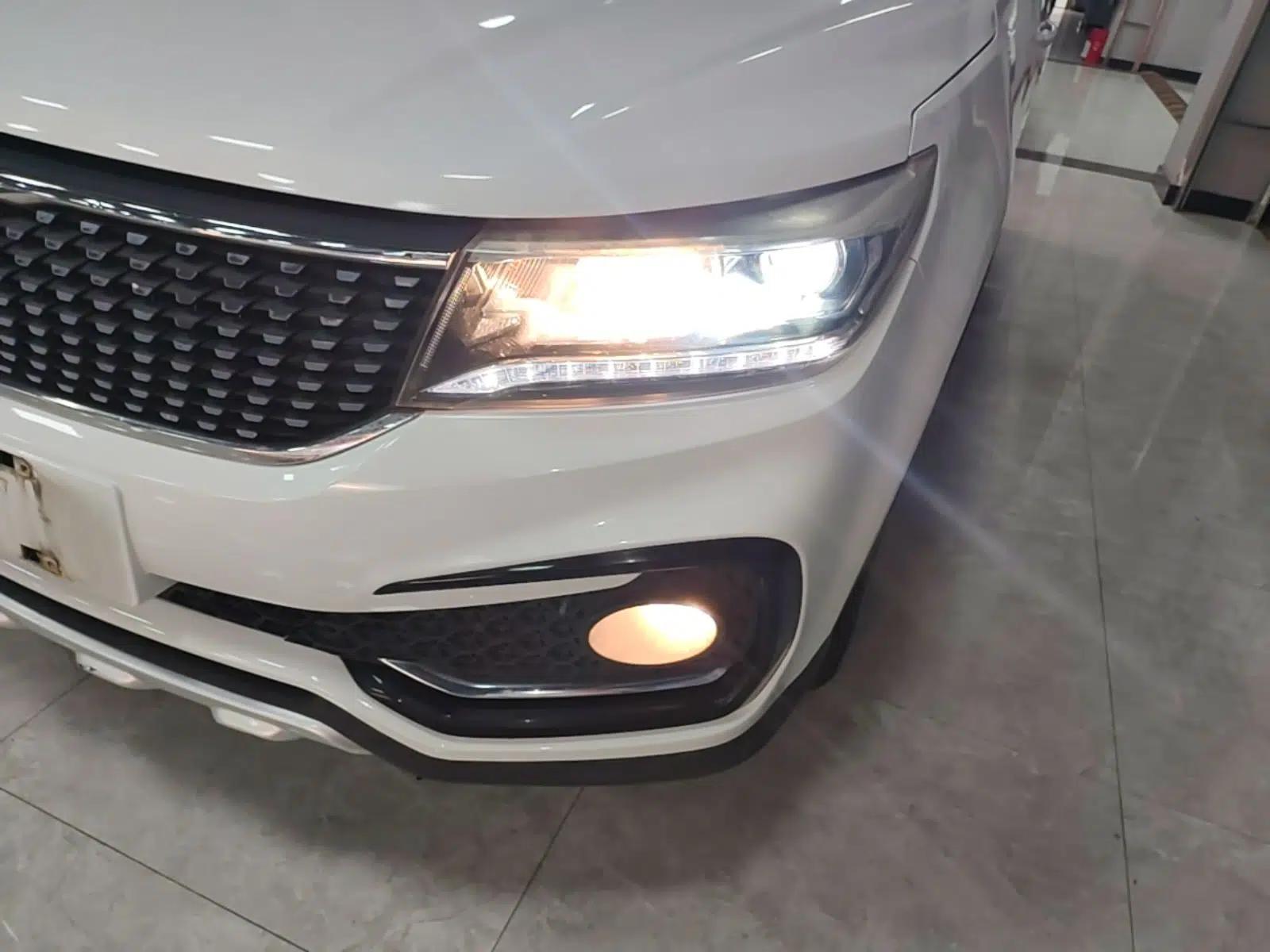 FORTHING Joyear X5 2017 1.6L CVT Luxury Model — миниатюра 9