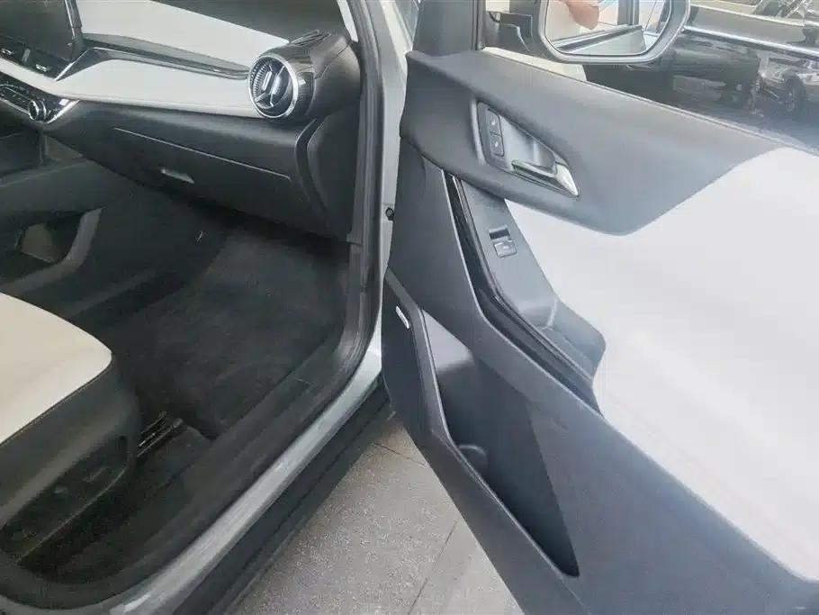 Equinox Plus 2024 155km ACTIV Ultimate Edition — миниатюра 8