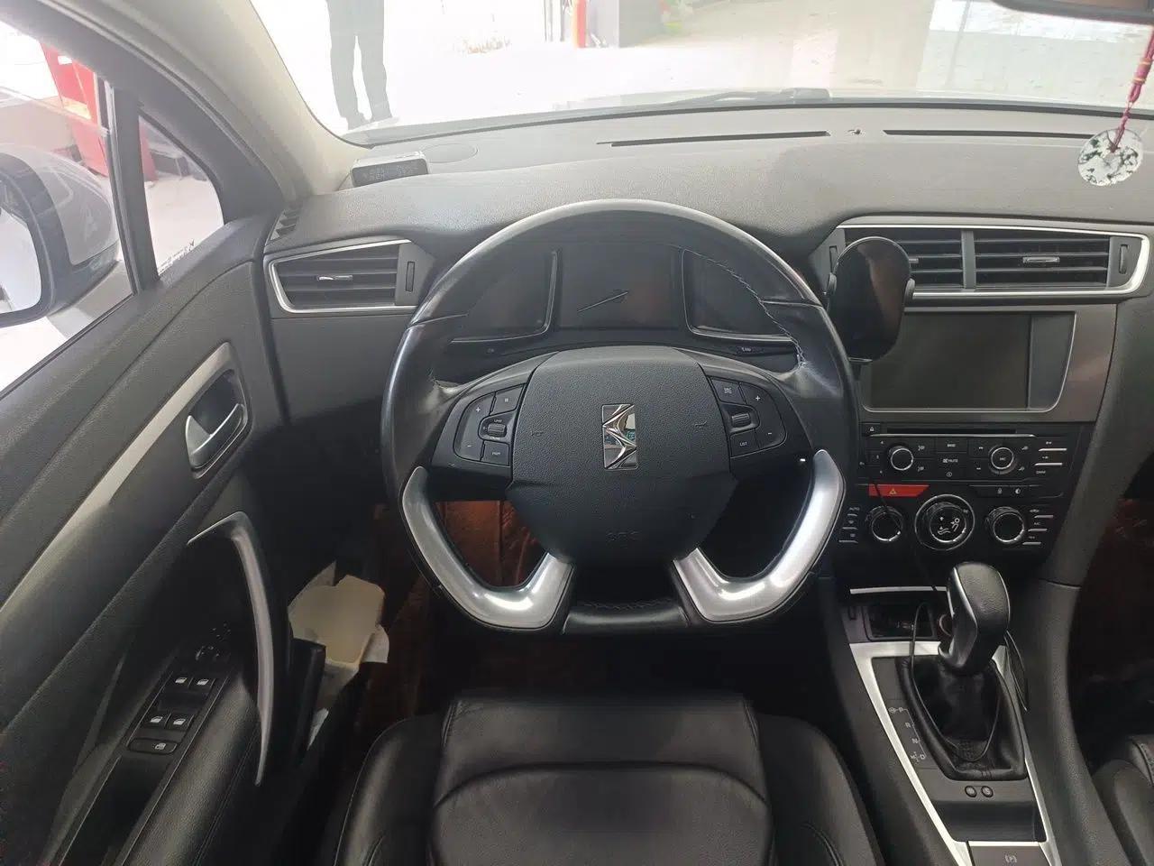DS 5LS 2016 1.6T Elegant Edition THP160 — миниатюра 11