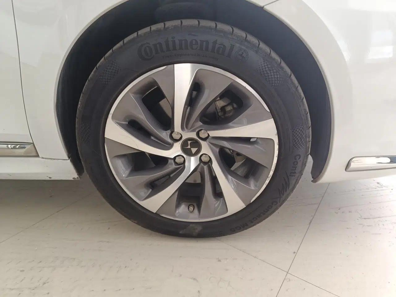 DS 5LS 2016 1.6T Elegant Edition THP160 — миниатюра 8