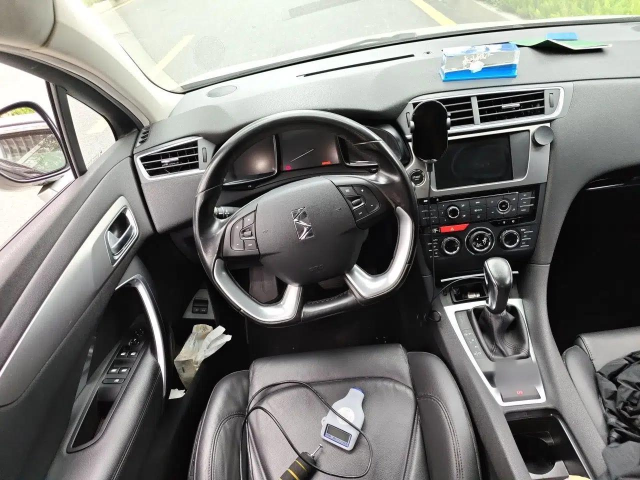 DS 5LS 2014 1.6T Luxury Edition THP160 — миниатюра 11