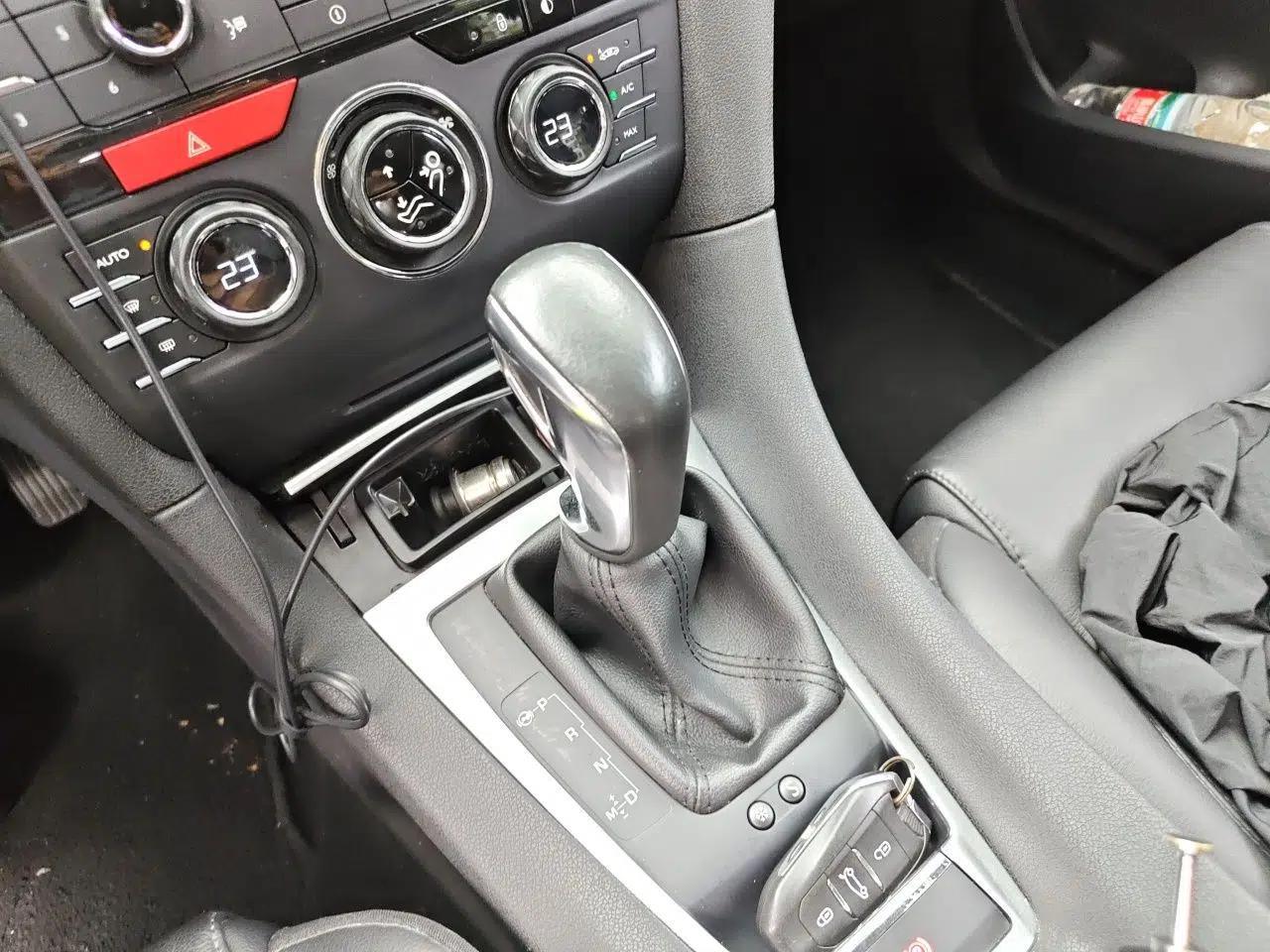 DS 5LS 2014 1.6T Luxury Edition THP160 — миниатюра 15
