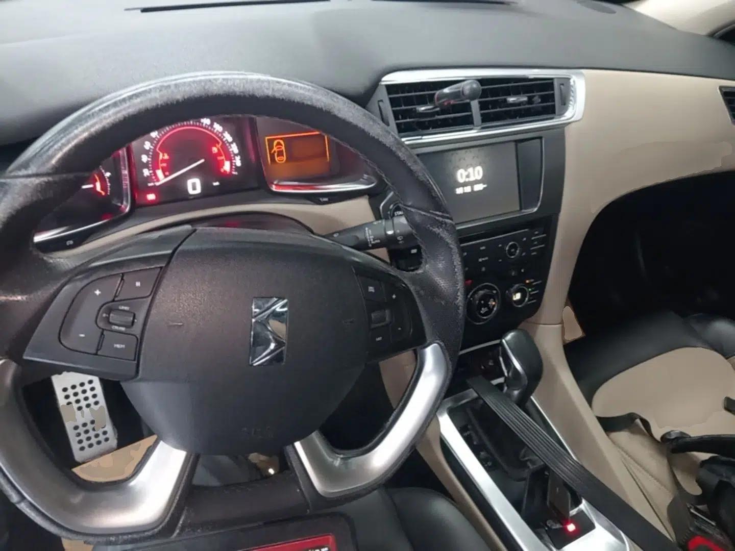 DS 6 2014 1.6T Luxury Edition THP200 — миниатюра 13