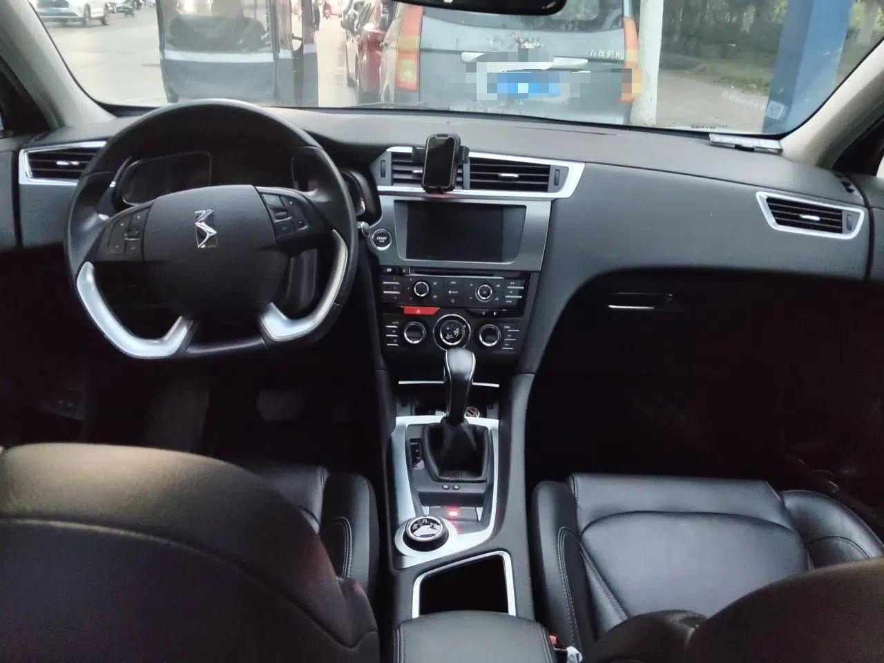 DS 6 2016 1.6T Luxury Edition THP160 — миниатюра 10