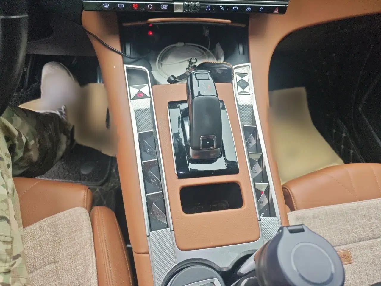DS 7 2018 45THP Rivoli Pioneer Edition — миниатюра 13