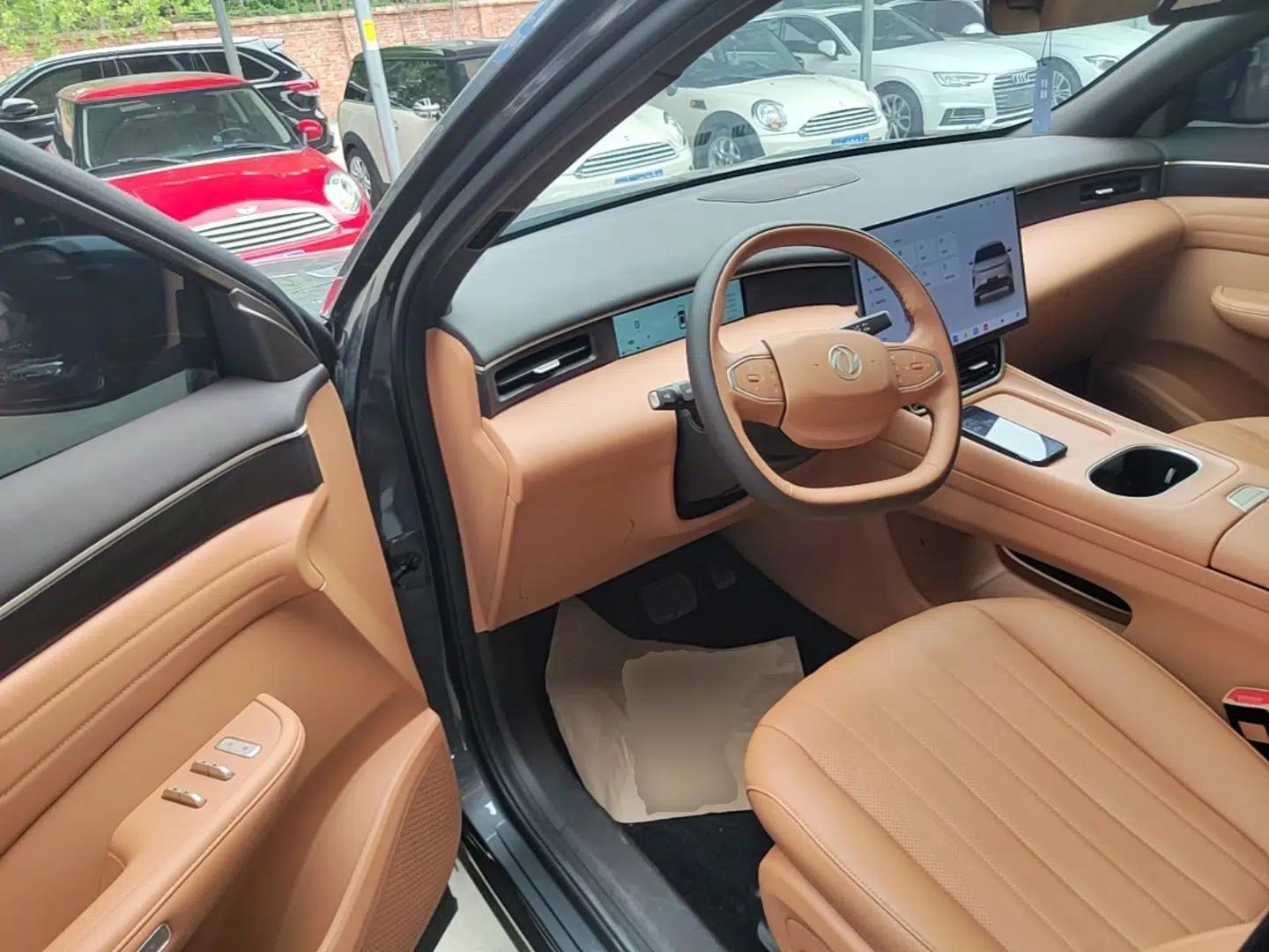 Dongfeng Aeolus L8 2025 Model 185KM Dream Edition — миниатюра 19