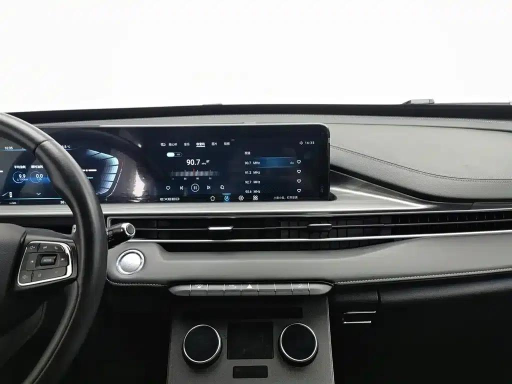 Exeed Chaser 2021 Versailles Edition 1.6T DCT Star Edition — миниатюра 12
