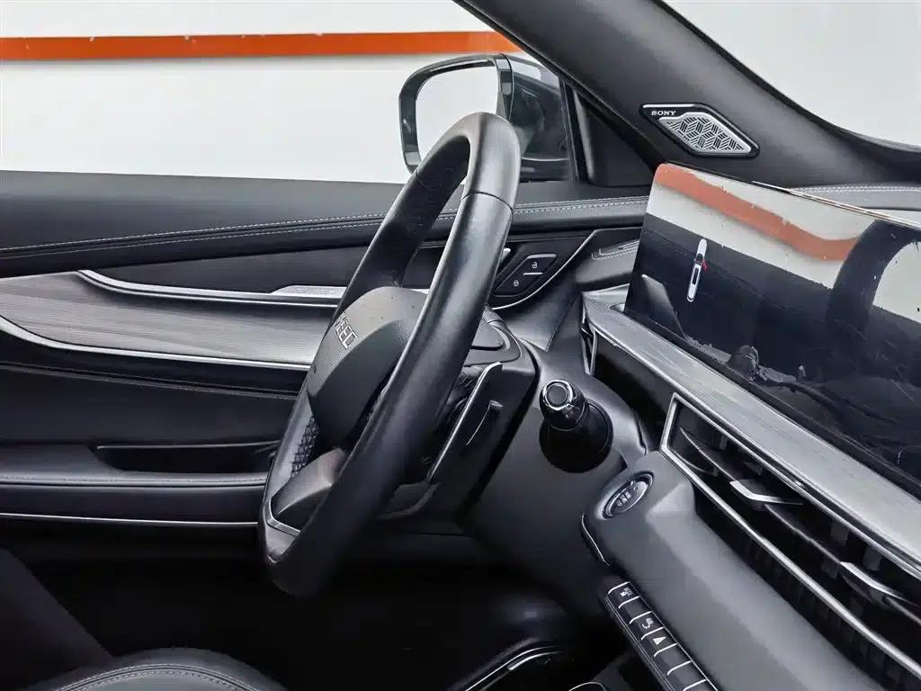 Exeed Chaser 2021 Versailles Edition 1.6T DCT Star Edition — миниатюра 22