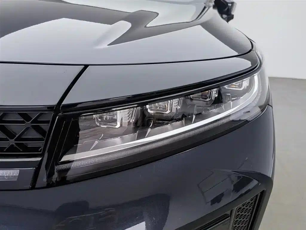 Exeed Chaser 2021 Versailles Edition 1.6T DCT Star Edition — миниатюра 7