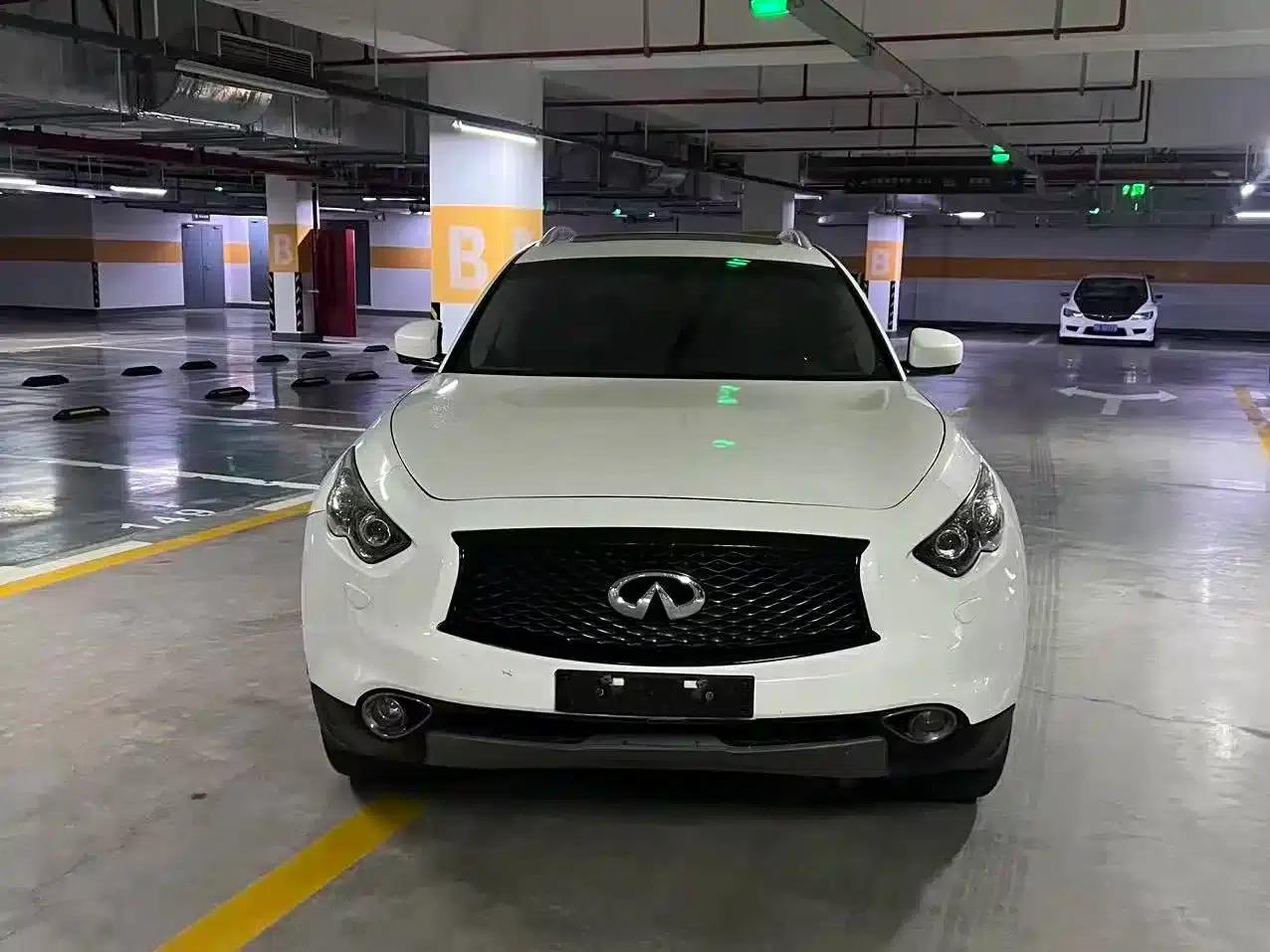 Infiniti FX 2010 FX35 Standard Edition — миниатюра 2