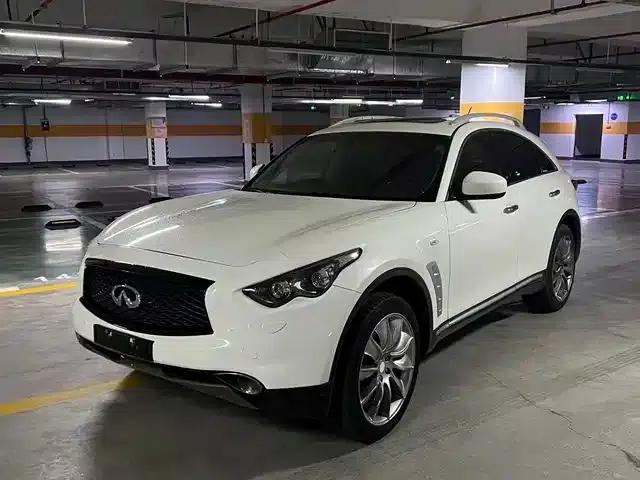 Infiniti FX 2010 FX35 Standard Edition