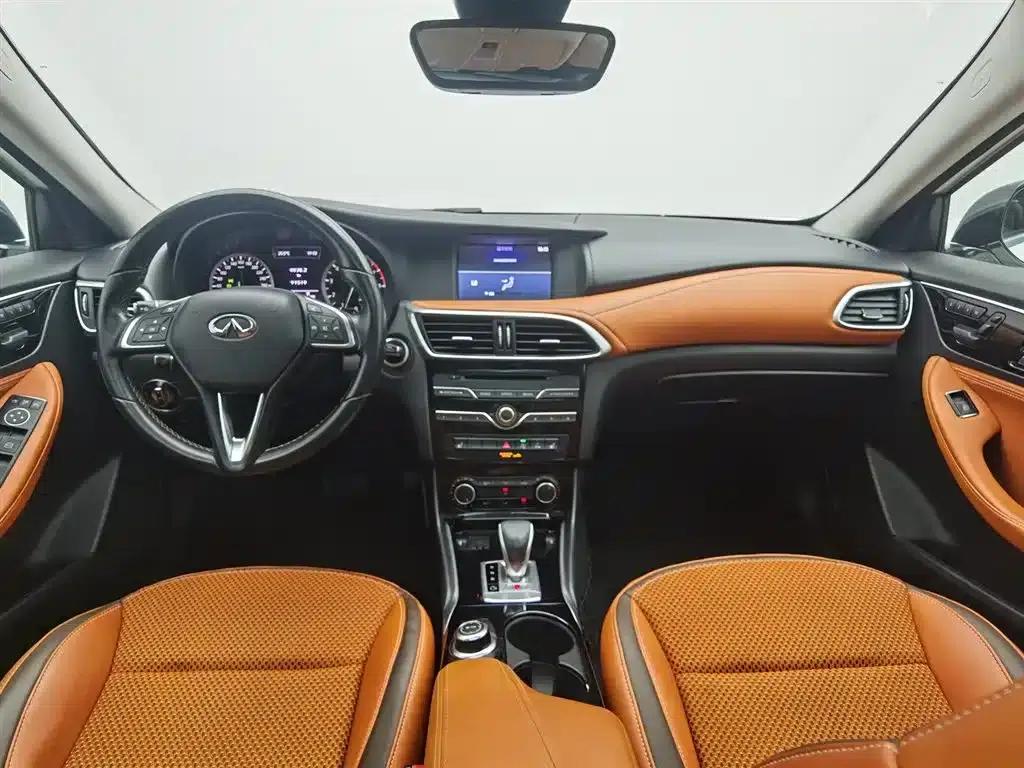 Infiniti QX30 2017 2.0T AWD Sport Edition — миниатюра 5