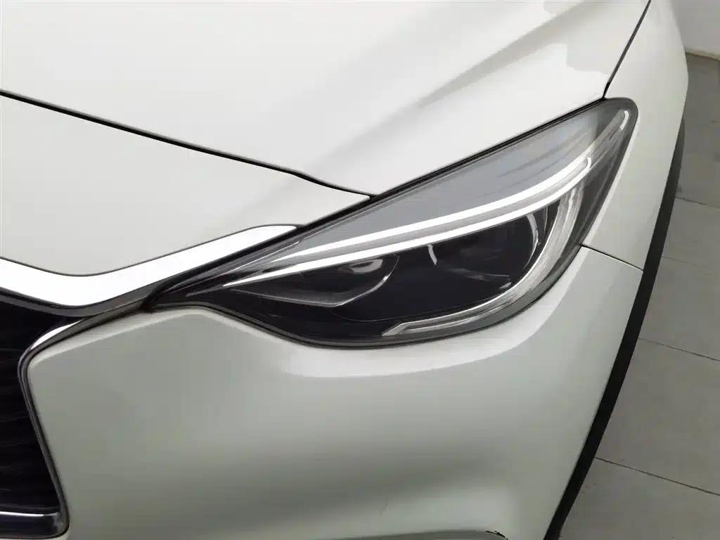 Infiniti QX30 2017 2.0T AWD Sport Edition — миниатюра 7