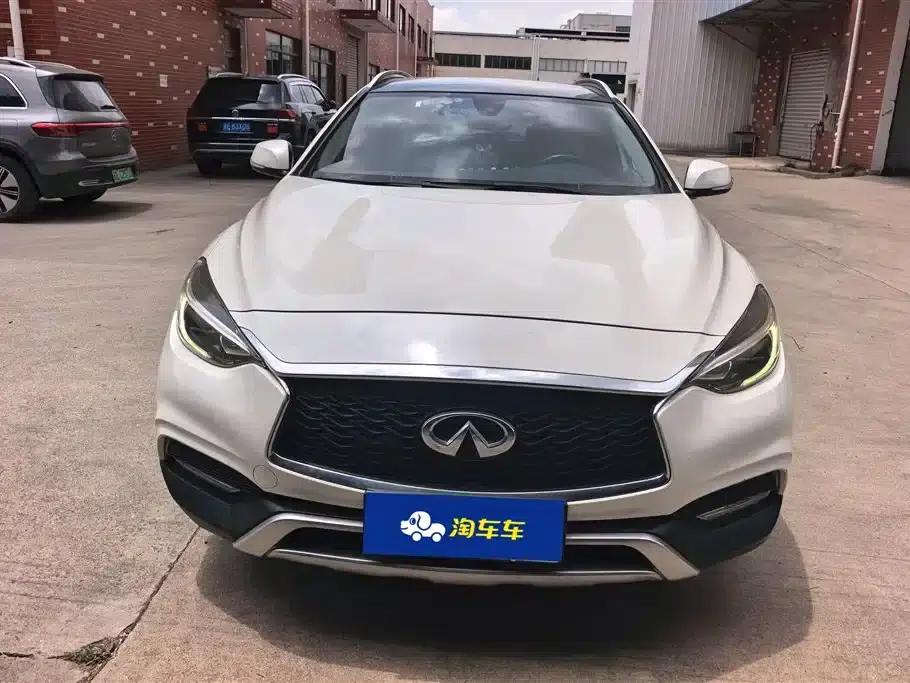Infiniti QX30 2017 1.6T 2WD Sport Edition — миниатюра 2