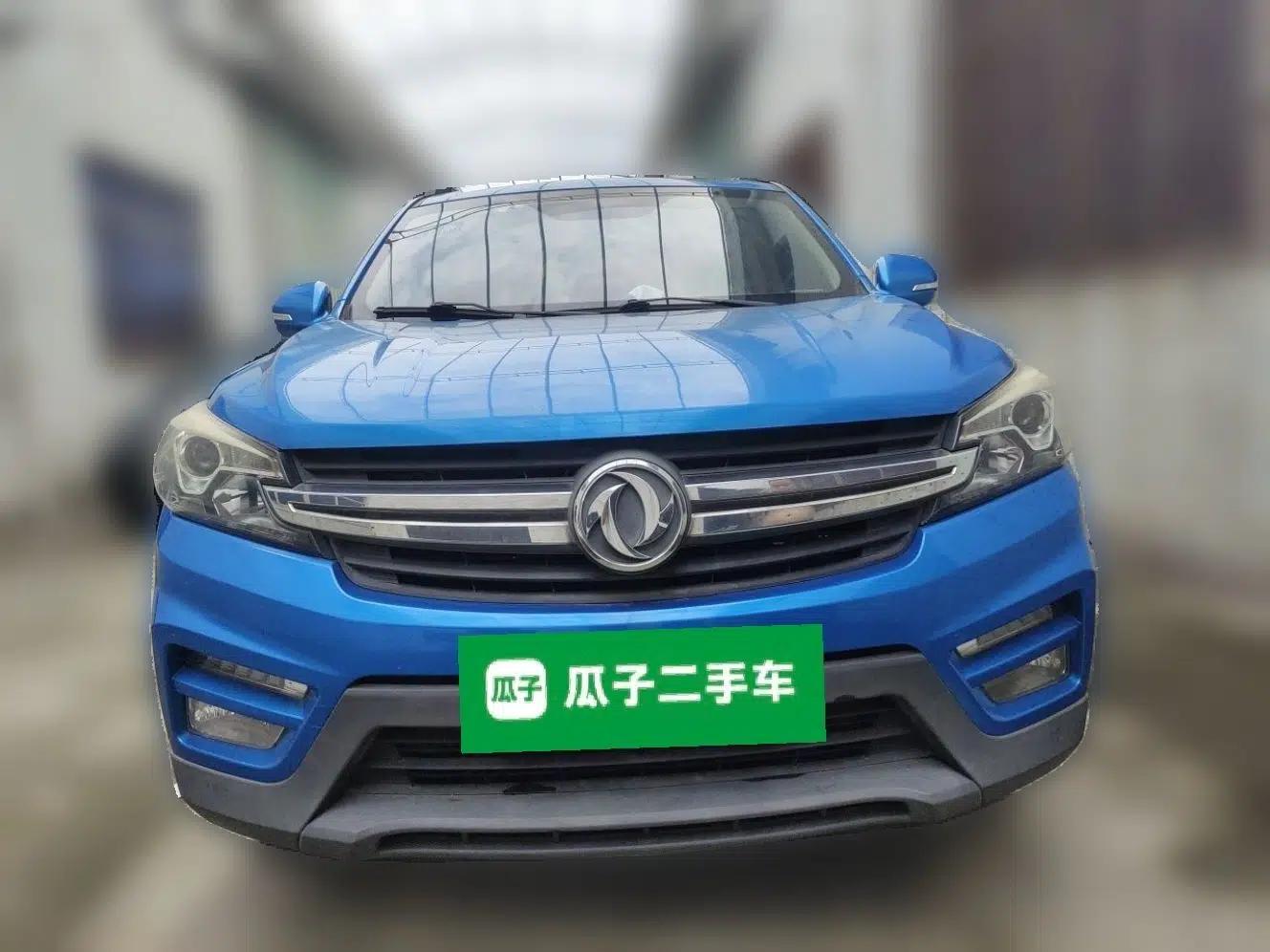 Dongfeng Fengon S560 2018 1.8L CVT Elite Model 7 Seats — миниатюра 2