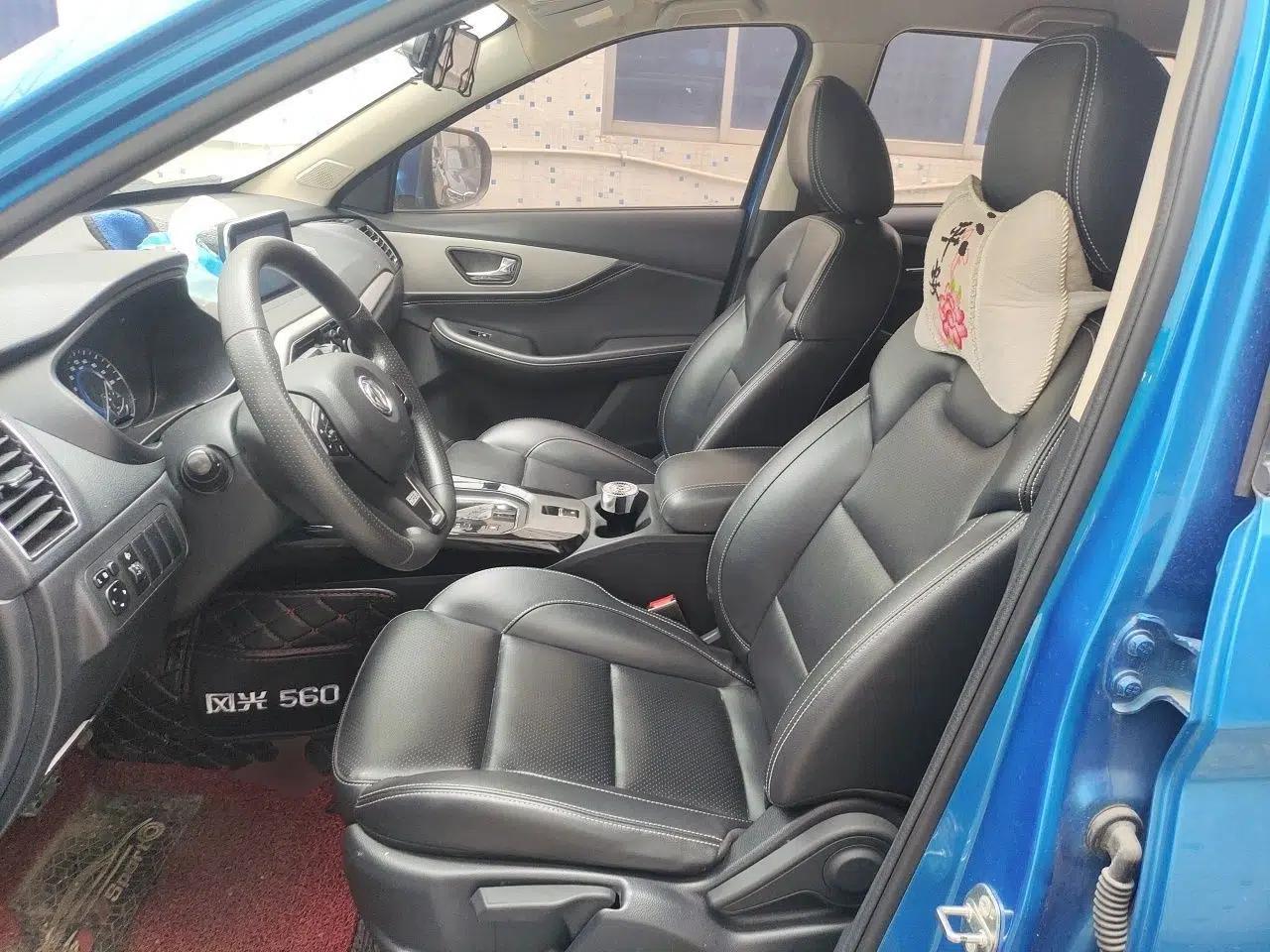 Dongfeng Fengon S560 2018 1.8L CVT Elite Model 7 Seats — миниатюра 12