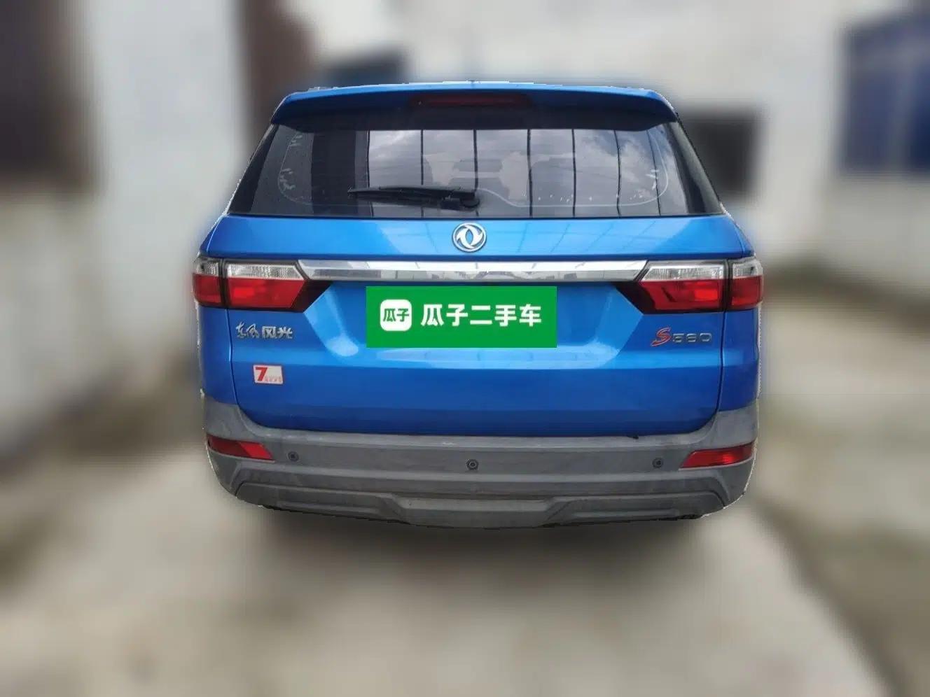 Dongfeng Fengon S560 2018 1.8L CVT Elite Model 7 Seats — миниатюра 3