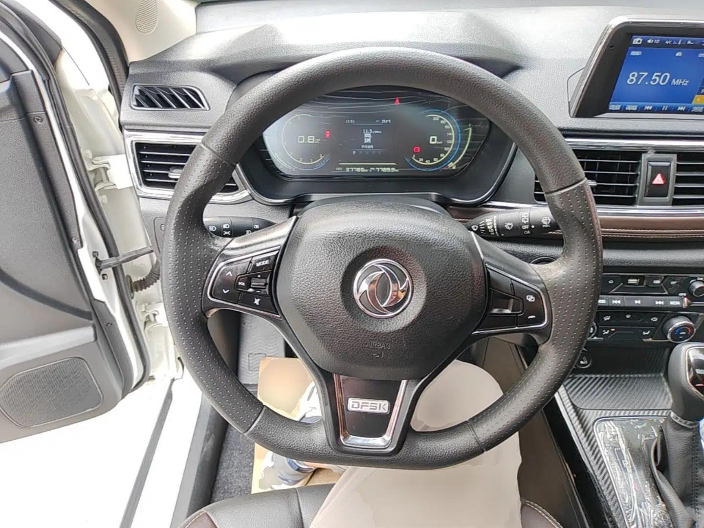Dongfeng Fengon 370 2018 S370 1.5L CVT Luxury 7-Seater — миниатюра 14