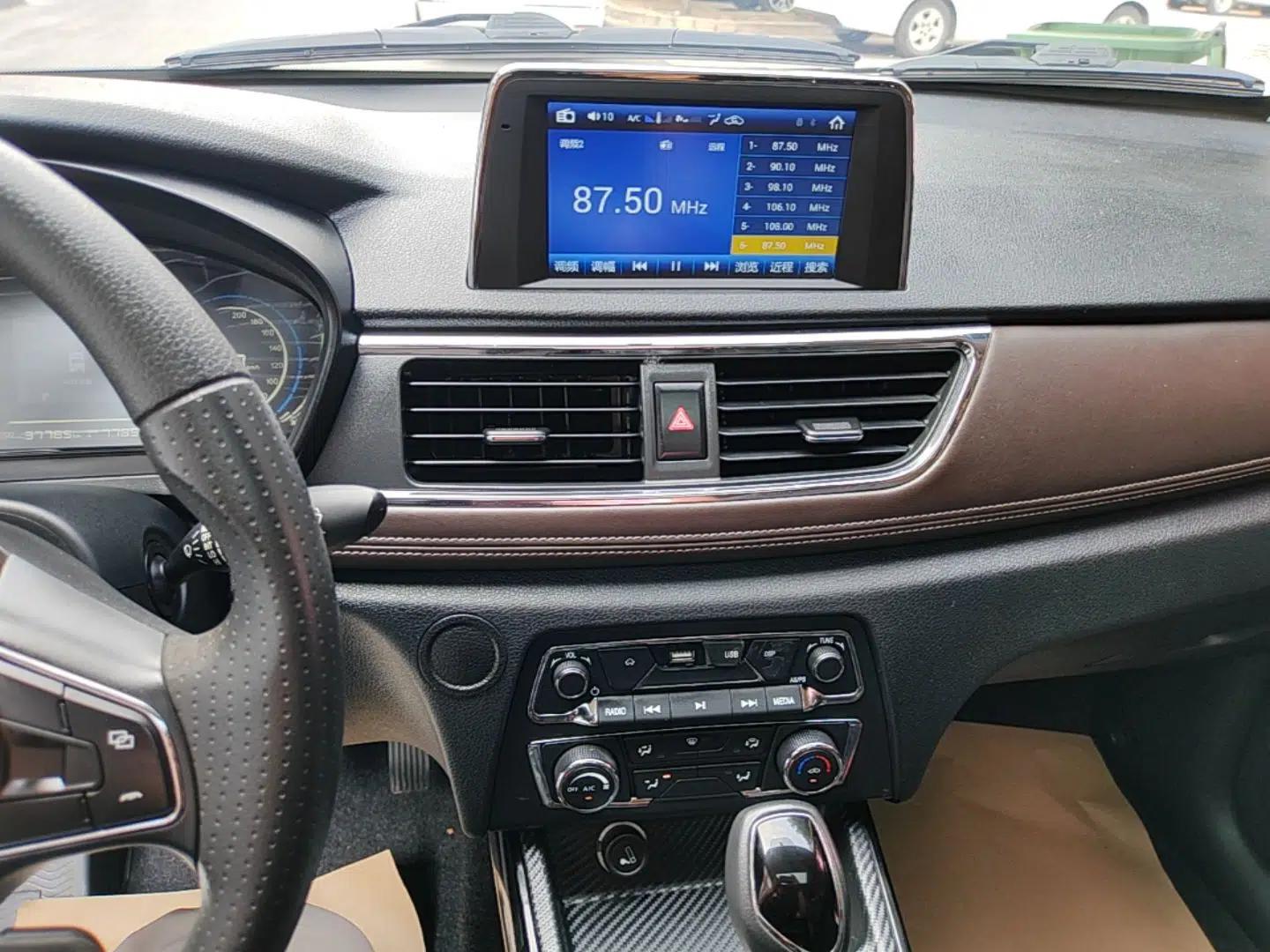 Dongfeng Fengon 370 2018 S370 1.5L CVT Luxury 7-Seater — миниатюра 16