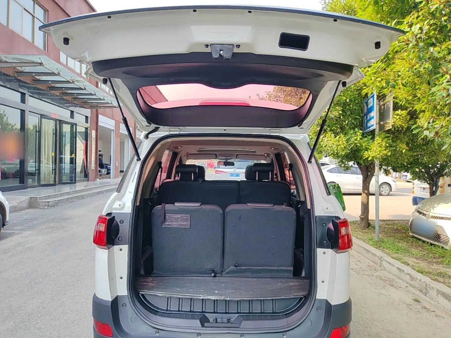 Dongfeng Fengon 370 2018 S370 1.5L CVT Luxury 7-Seater — миниатюра 22