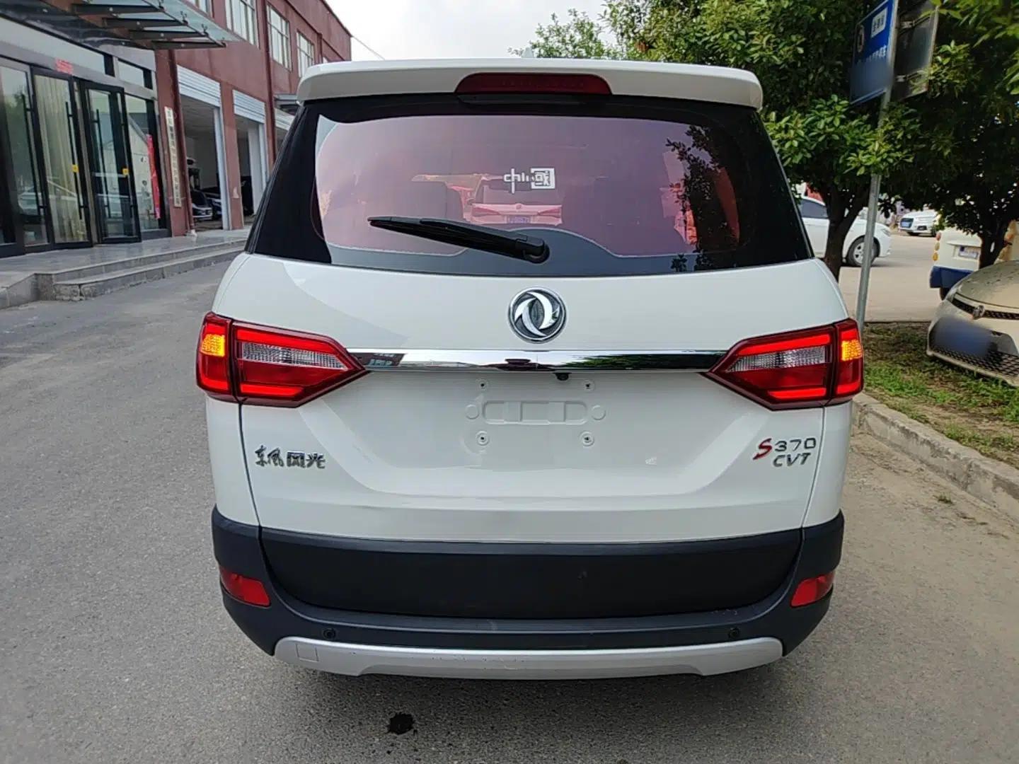 Dongfeng Fengon 370 2018 S370 1.5L CVT Luxury 7-Seater — миниатюра 5