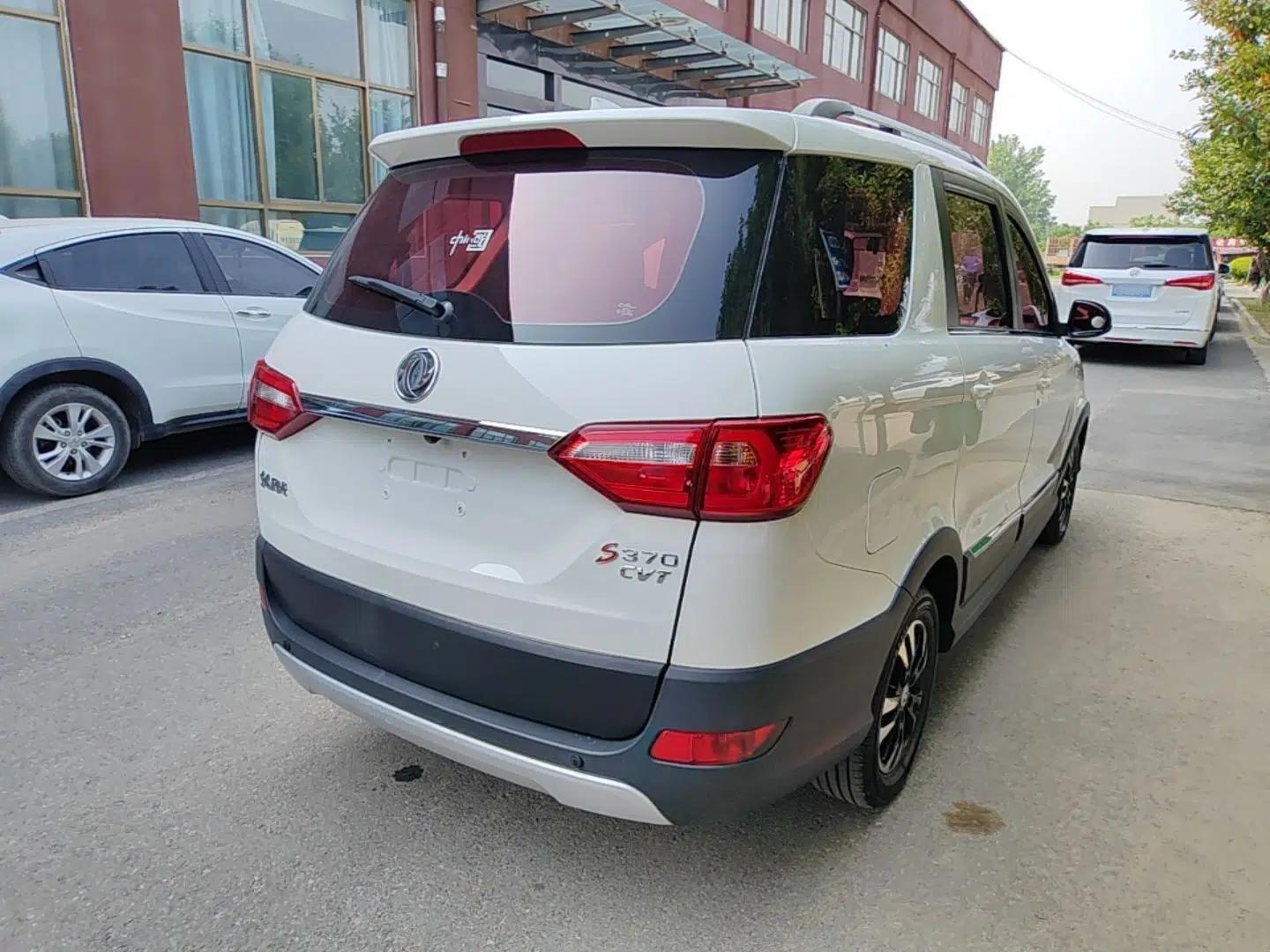 Dongfeng Fengon 370 2018 S370 1.5L CVT Luxury 7-Seater — миниатюра 6