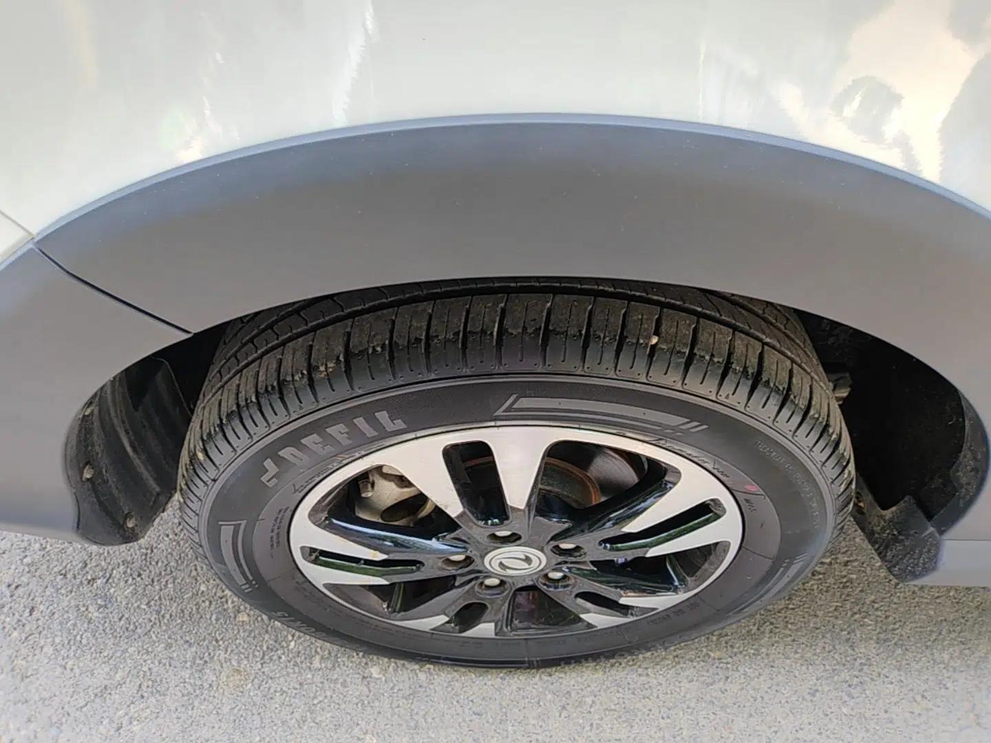Dongfeng Fengon 370 2018 S370 1.5L CVT Luxury 7-Seater — миниатюра 10