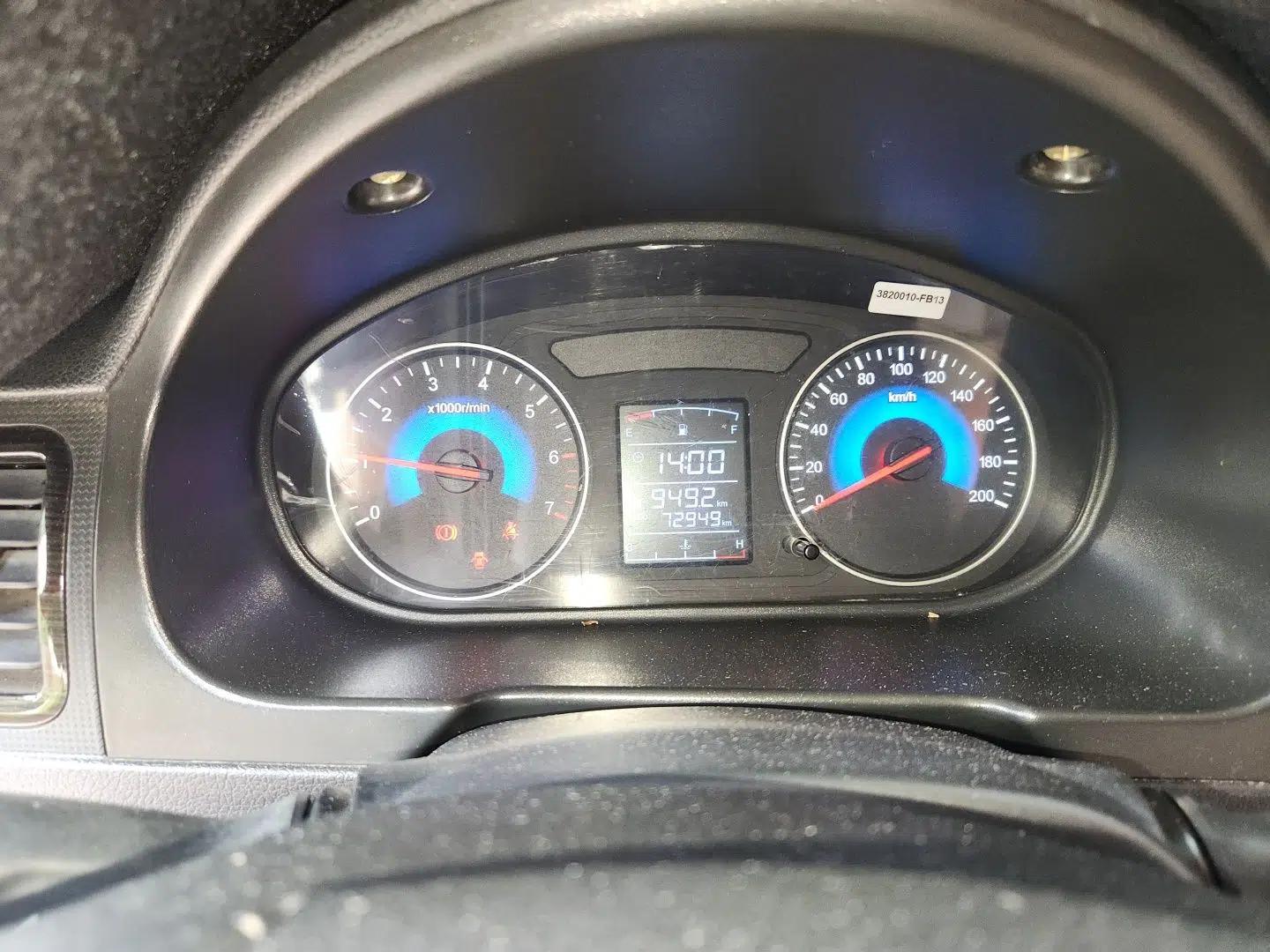Dongfeng Fengon 370 2016 1.5L Manual Comfort 7-Seater — миниатюра 13