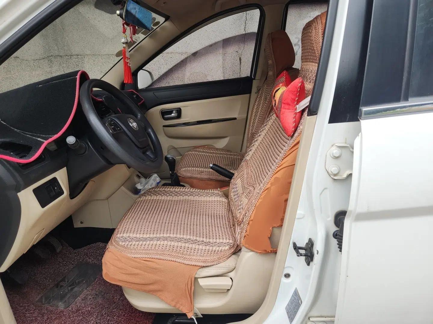 Dongfeng Fengon 370 2016 1.5L Manual Comfort 7-Seater — миниатюра 16