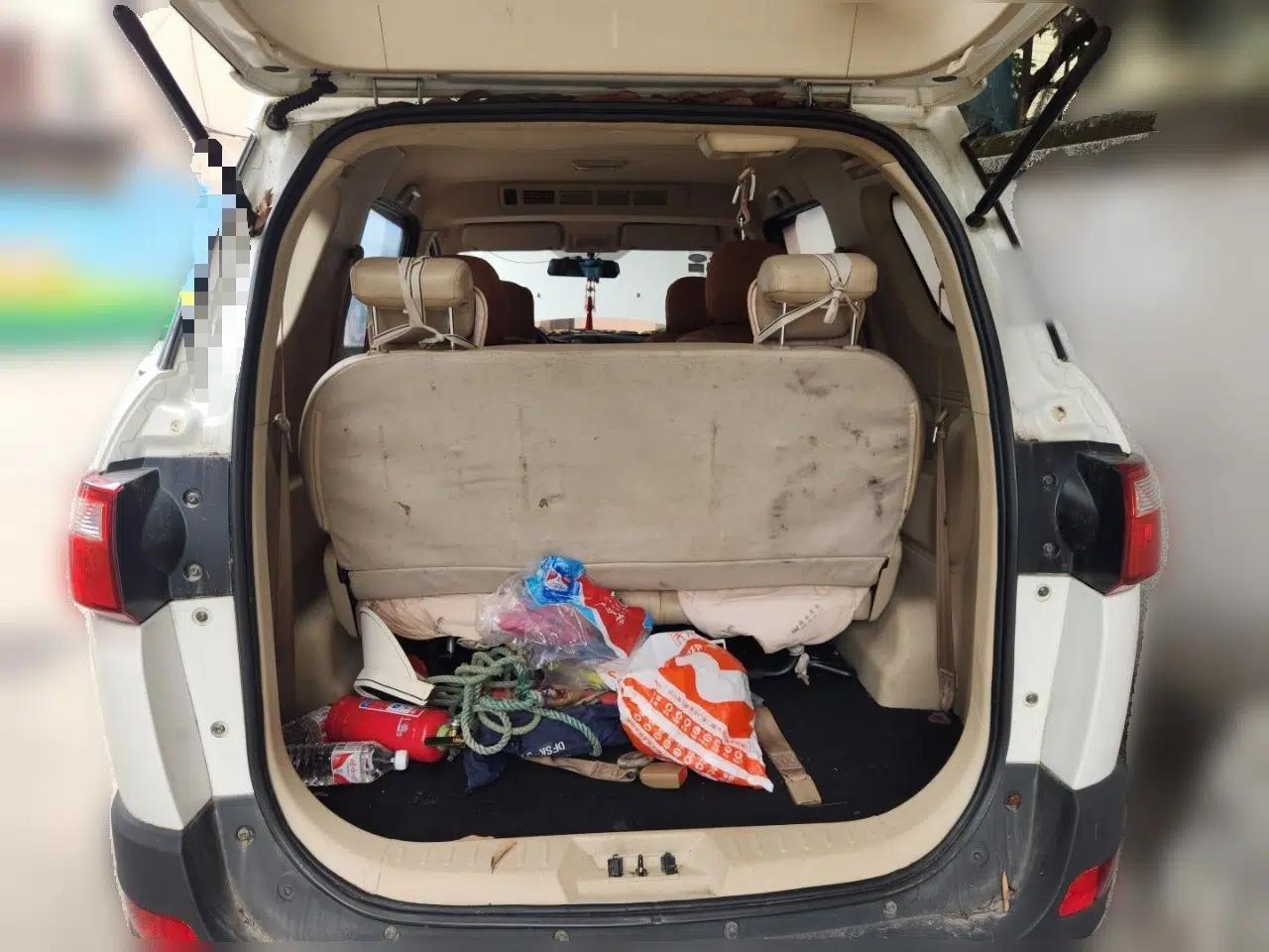 Dongfeng Fengon 370 2016 1.5L Manual Comfort 7-Seater — миниатюра 20