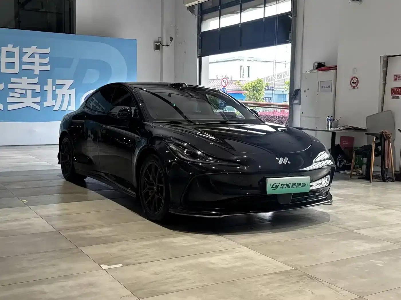 Zhiji L6 2024 Max Standard Edition — миниатюра 3