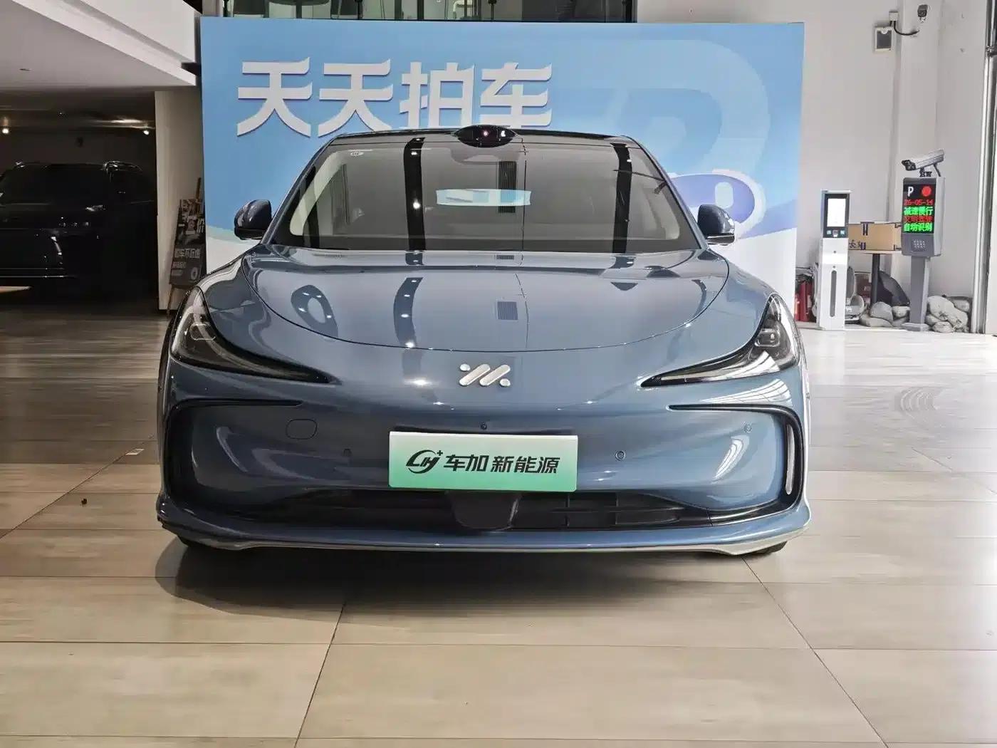Zhiji L6 2024 Max Standard Edition — миниатюра 2