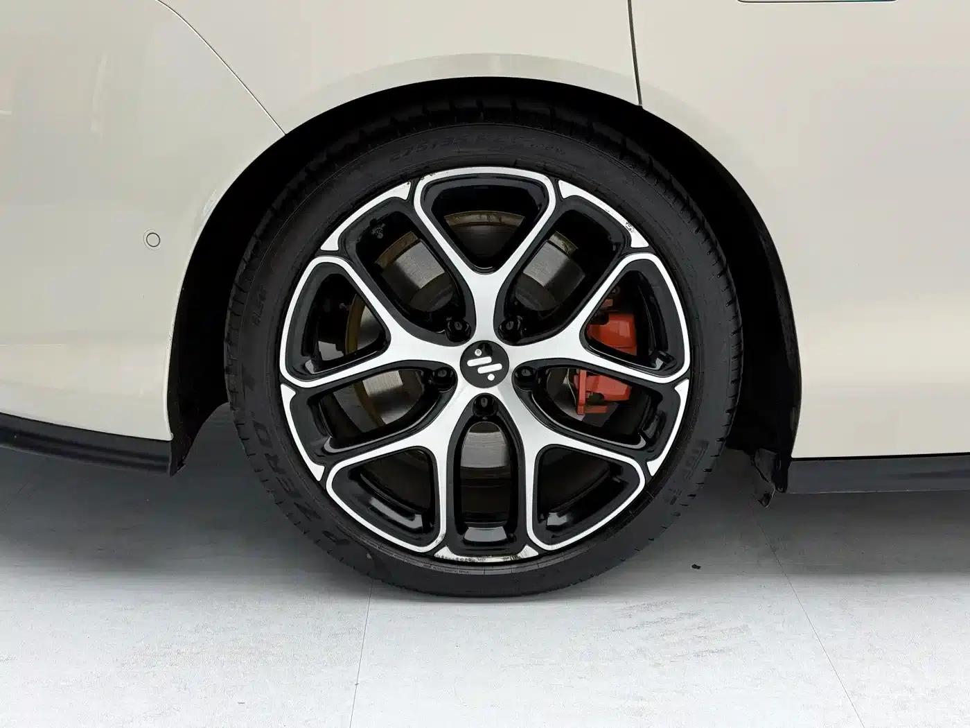 Zhiji L6 2025 Ultra — миниатюра 14
