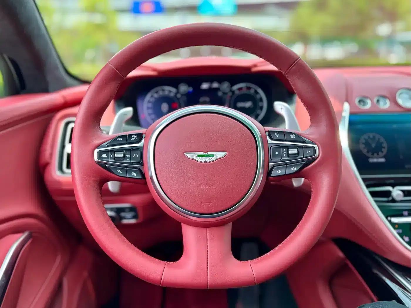 Aston Martin DBX 2022 3.0T STRAIGHT-SIX — миниатюра 27