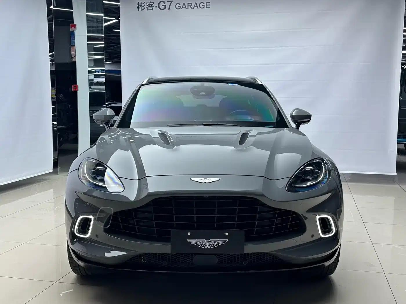 Aston Martin DBX 2022 3.0T STRAIGHT-SIX — миниатюра 3