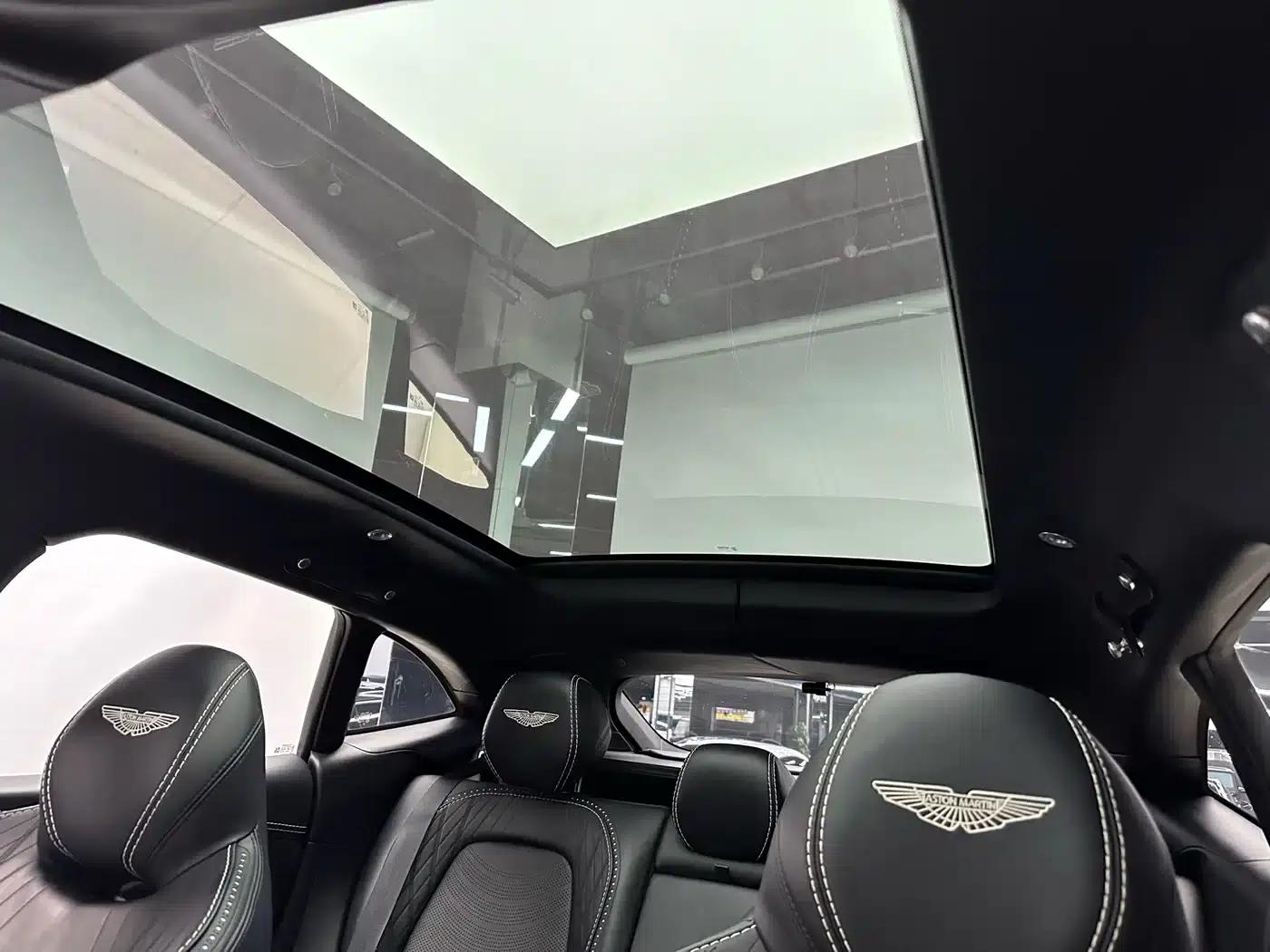 Aston Martin DBX 2022 3.0T STRAIGHT-SIX — миниатюра 22