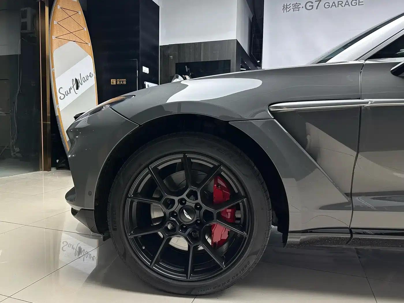 Aston Martin DBX 2022 3.0T STRAIGHT-SIX — миниатюра 8