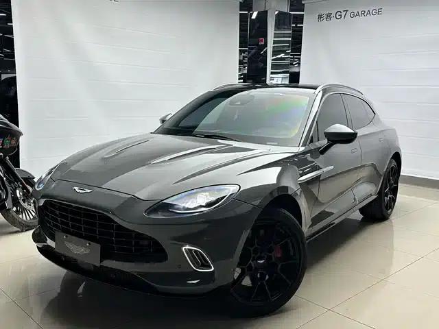 Aston Martin DBX 2022 3.0T STRAIGHT-SIX