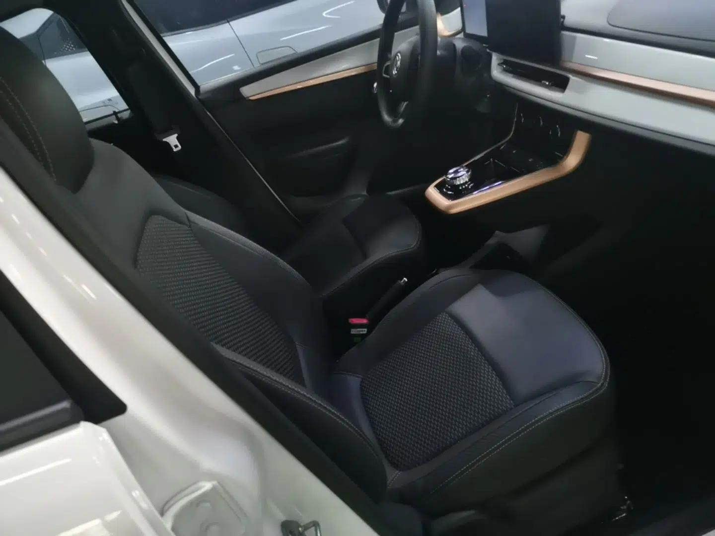 Dongfeng NAMMI BOX 2022 Chasing Wind Edition 331KM Advanced Model — миниатюра 23