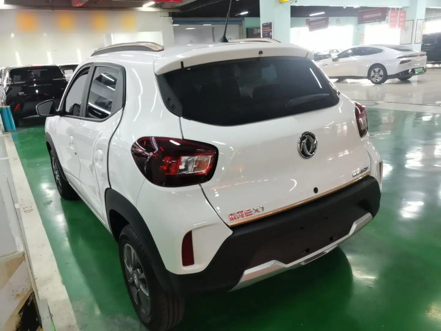 Dongfeng NAMMI BOX 2022 Chasing Wind Edition 331KM Advanced Model — миниатюра 4