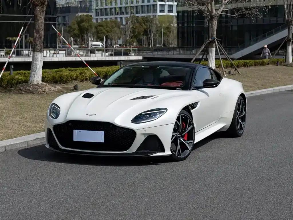 2019 Aston Martin DBS Superleggera V12 Coupe — миниатюра 1