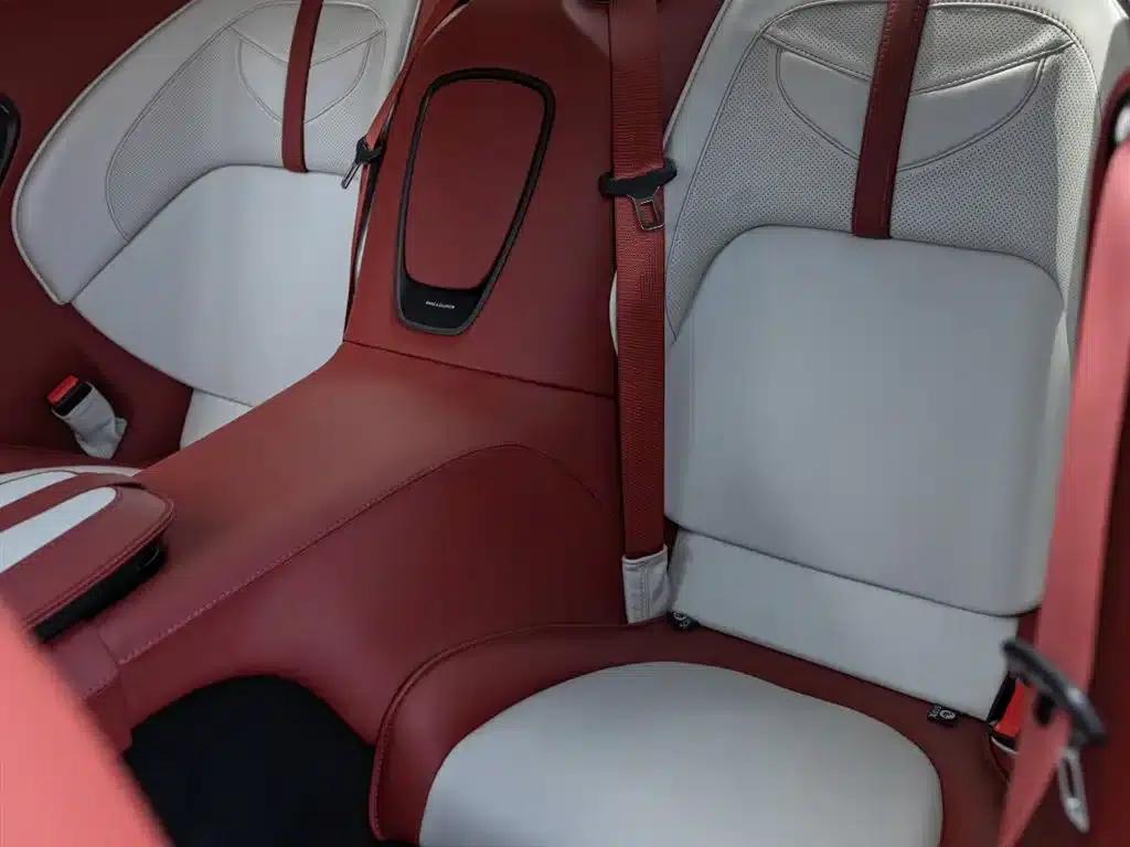2019 Aston Martin DBS Superleggera V12 Coupe — миниатюра 19