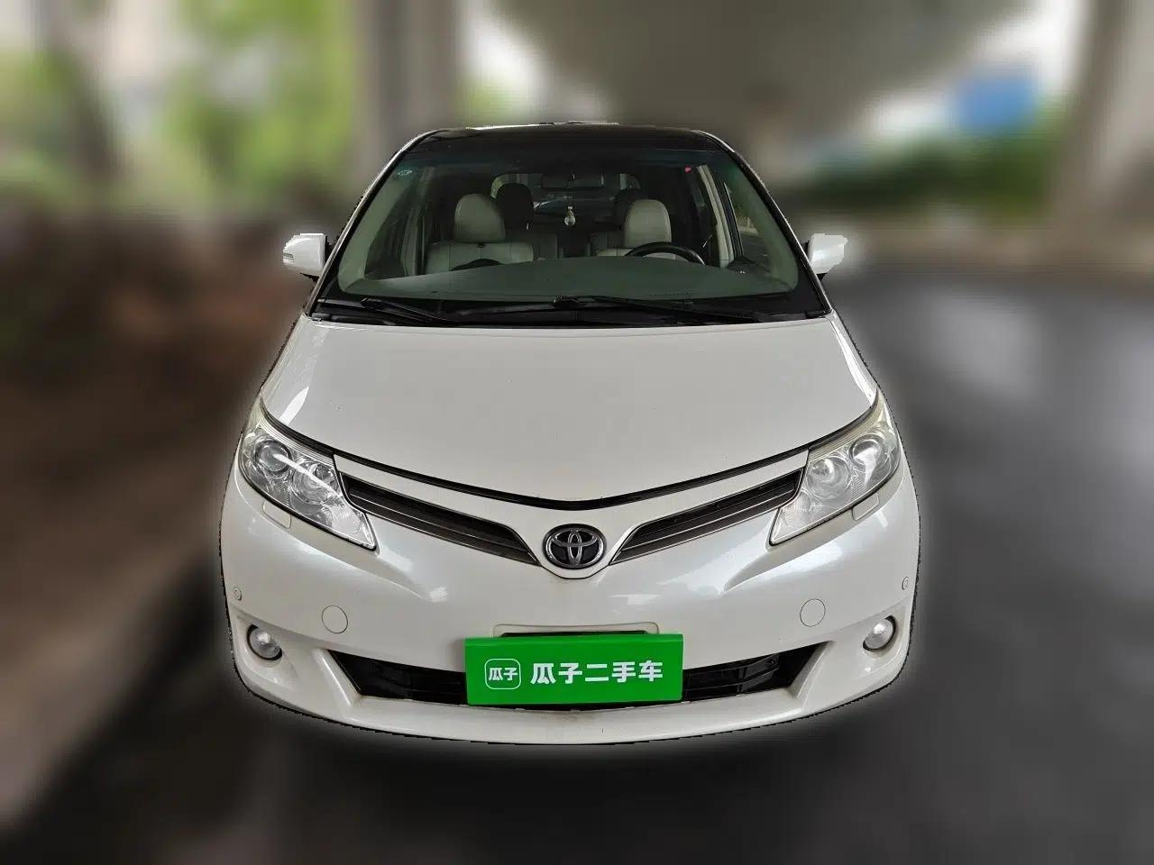 Toyota Previa 2012 2.4L 7-Seater Standard Edition — миниатюра 2